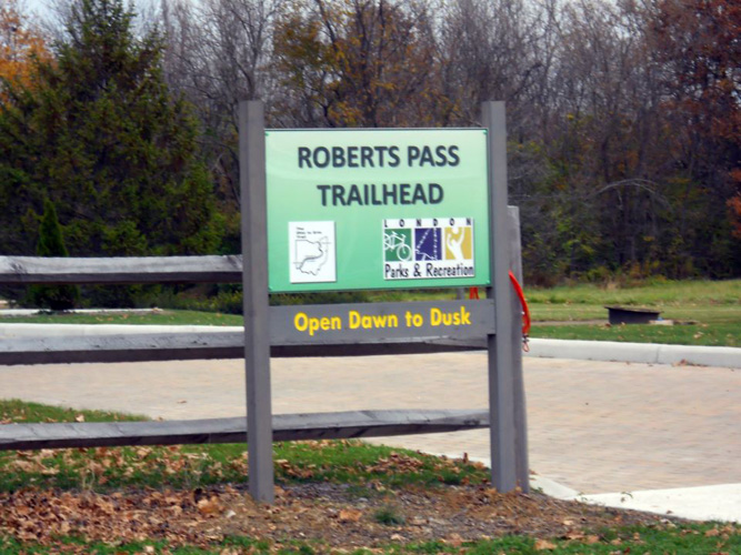 11-04-11 - New signs posted at our trailheads